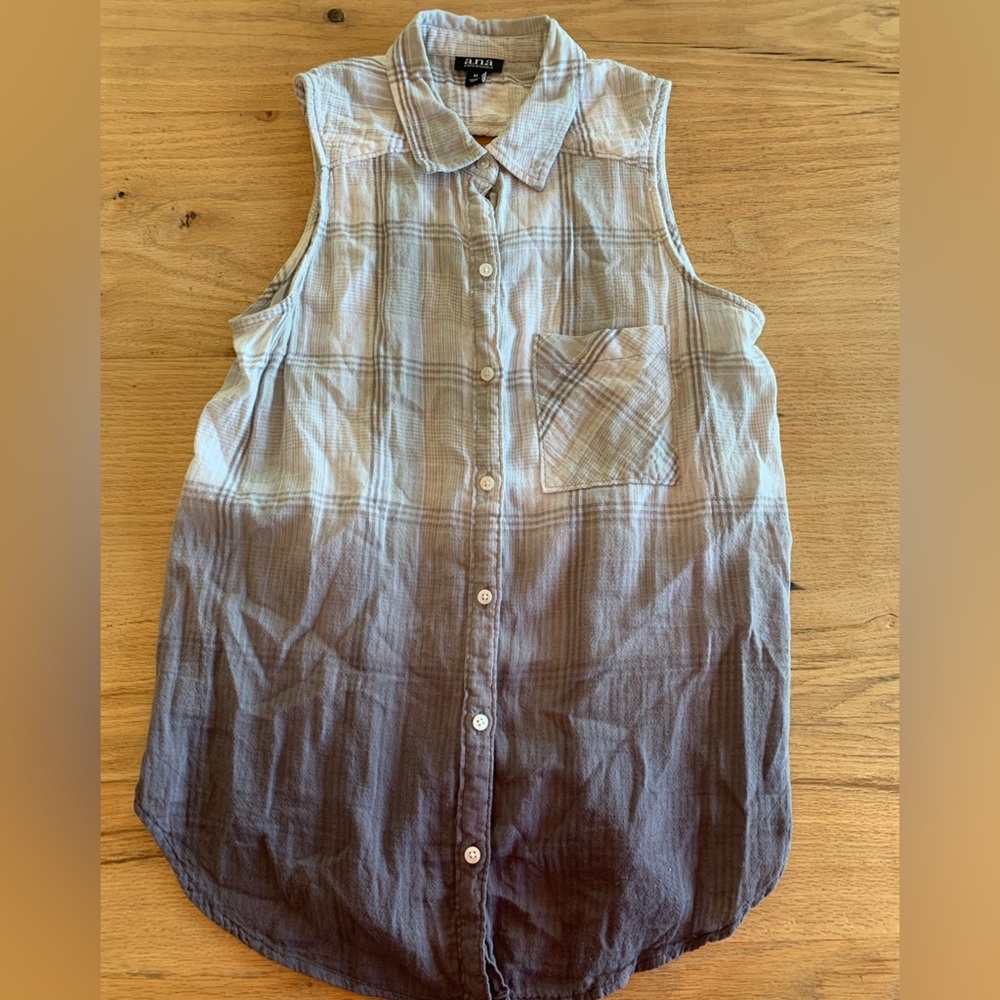 ana Ombré Gray Plaid Sleeveless Women’s‎ Medium Preloved